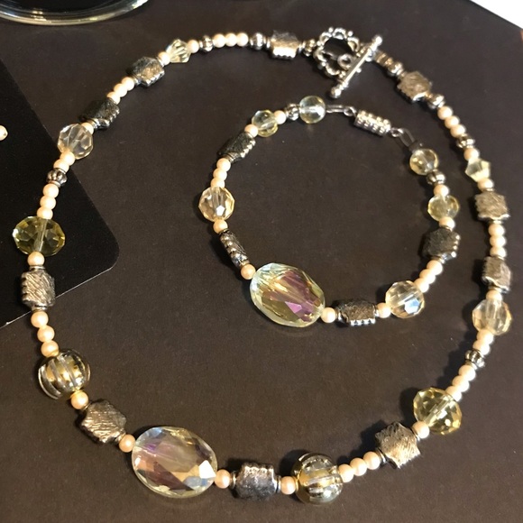 New Handmade Child’s Jewelry Set- Necklace, Bracelet & Earrings, Gold / Silver - Picture 7 of 8